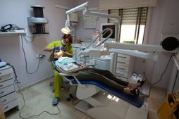 Equipamiento del gabinete dental